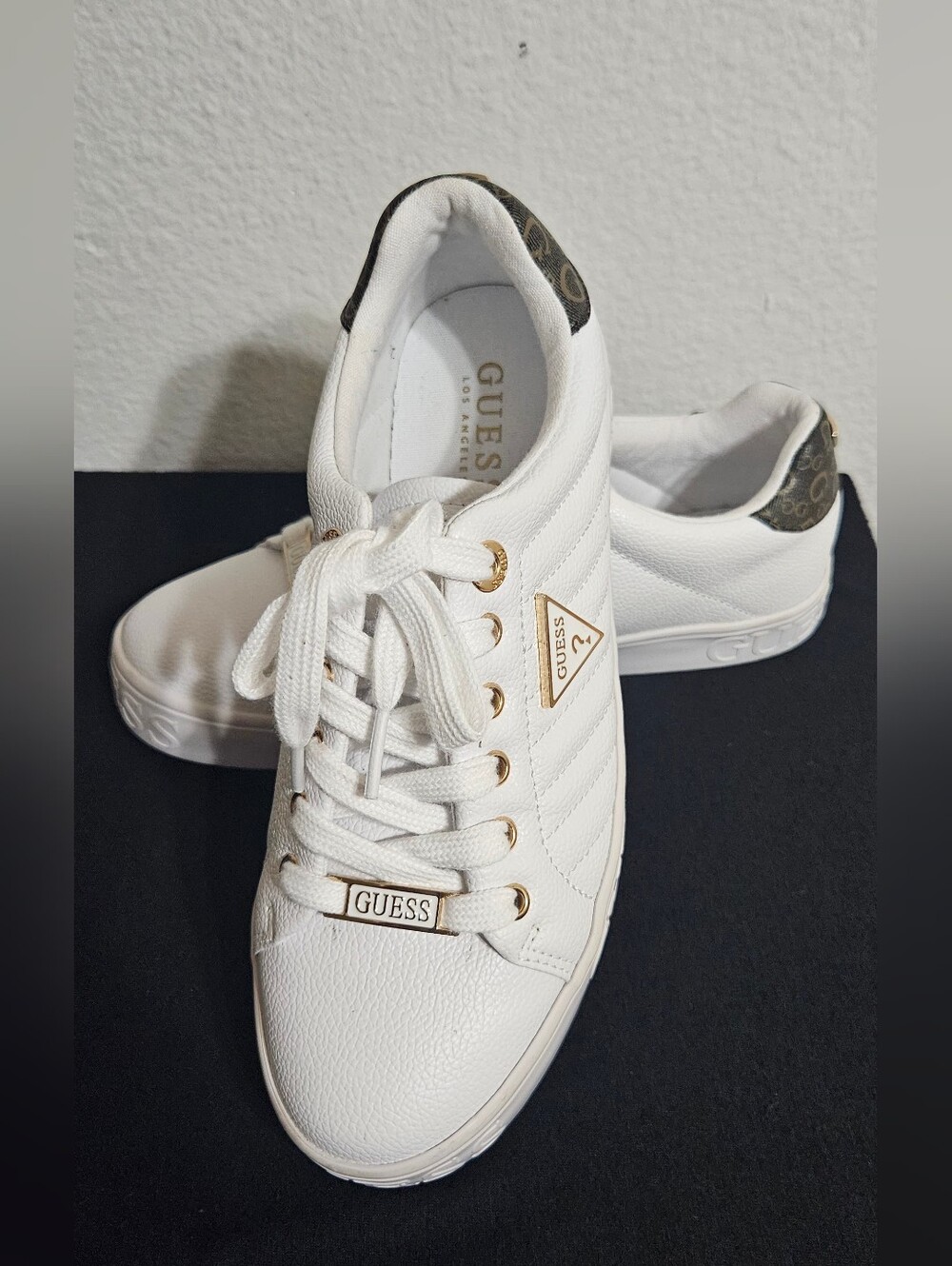 GUESS White Sneakers with Gold Logo Accents